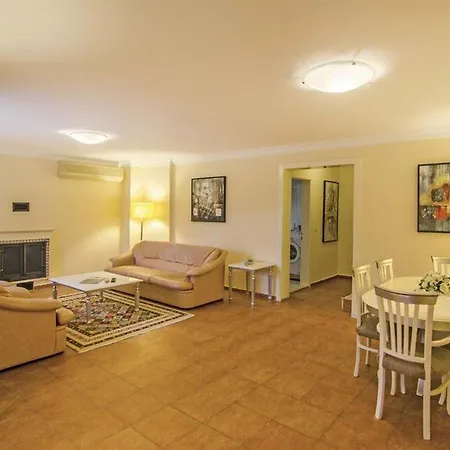 Отель Pine Club Boutique 3*