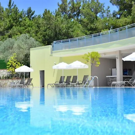 Отель Pine Club Boutique 3*